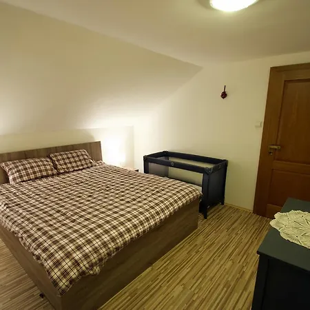 Stag House - Jeleni Dom